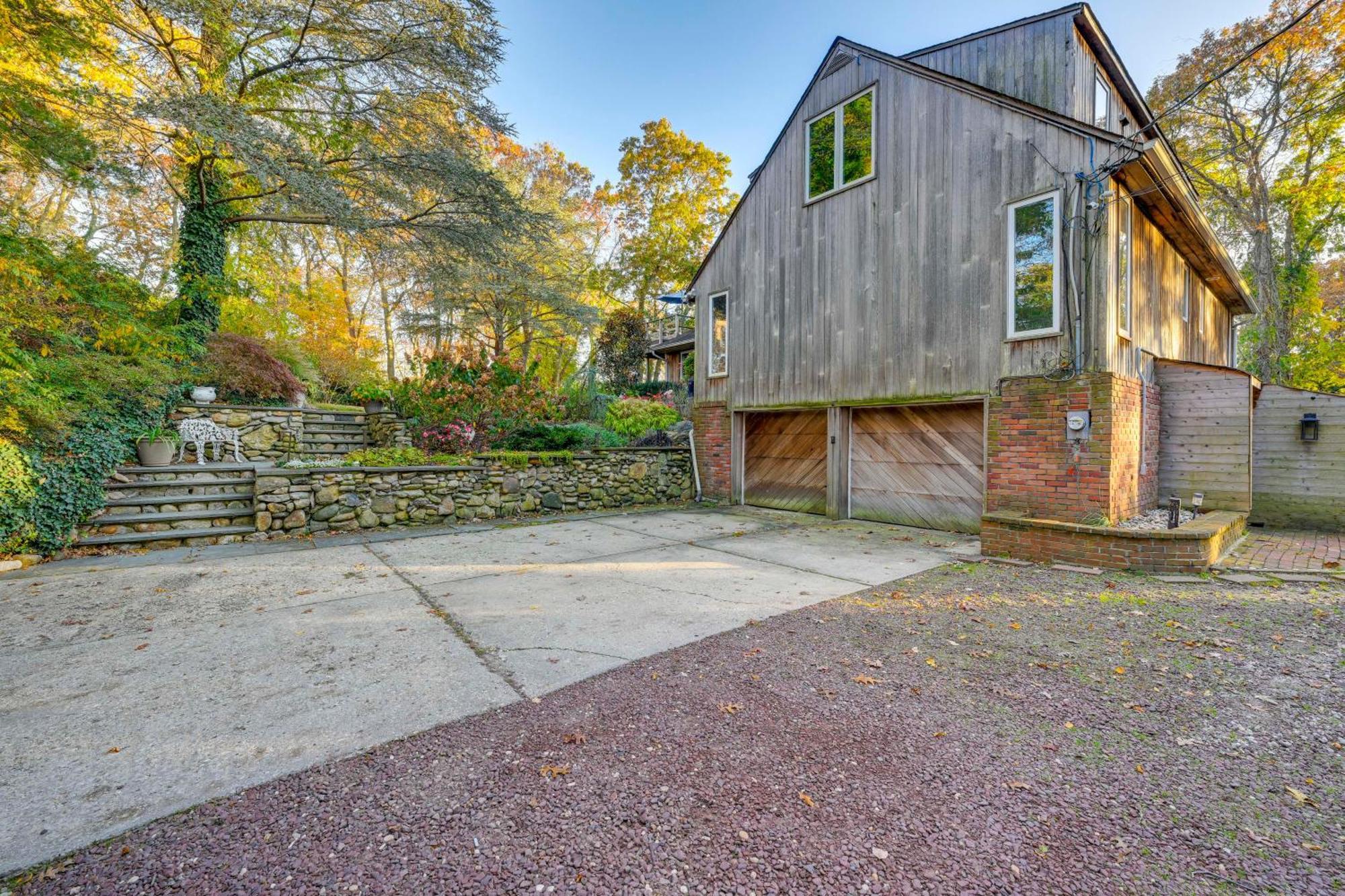 Cozy Dix Hills Apt With Deck About 7 Mi To Beach! Exterior foto