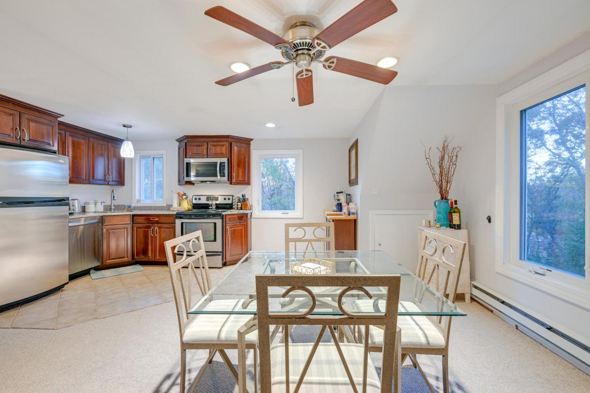 Cozy Dix Hills Apt With Deck About 7 Mi To Beach! Exterior foto