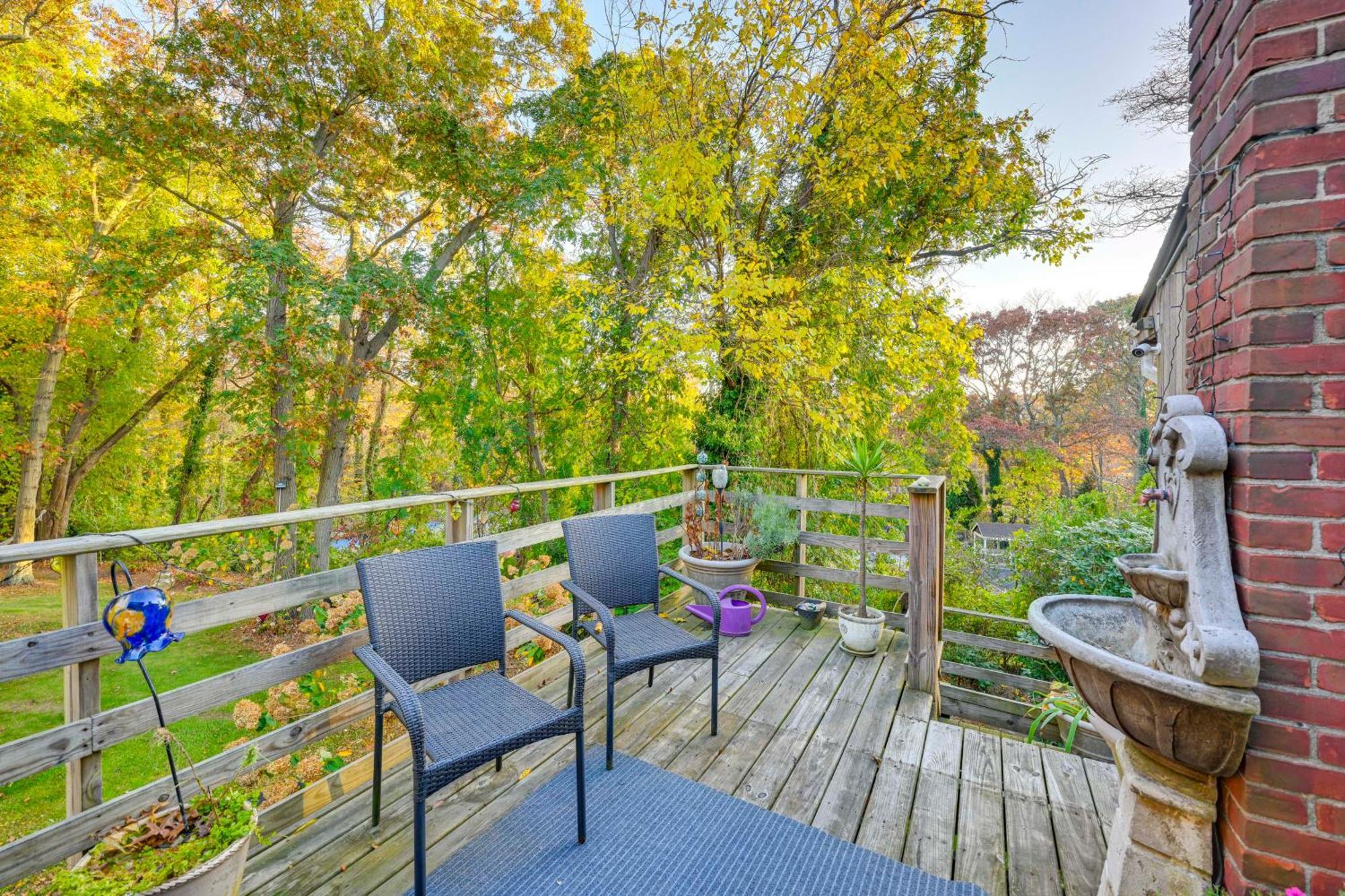 Cozy Dix Hills Apt With Deck About 7 Mi To Beach! Exterior foto